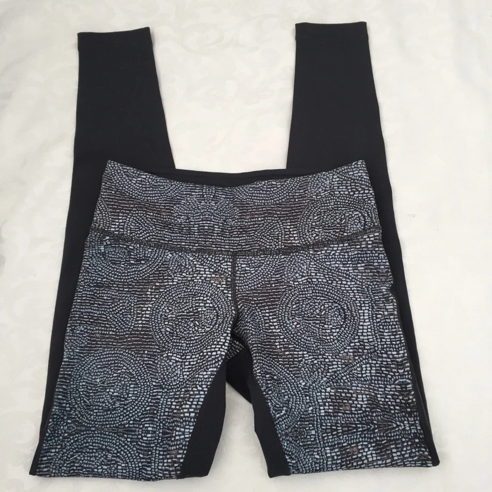 Lululemon Special Edition 3D Mosaic Leggings